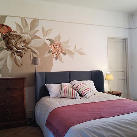 Bed and Breakfast La Parenthese A Etrigny Exterior foto