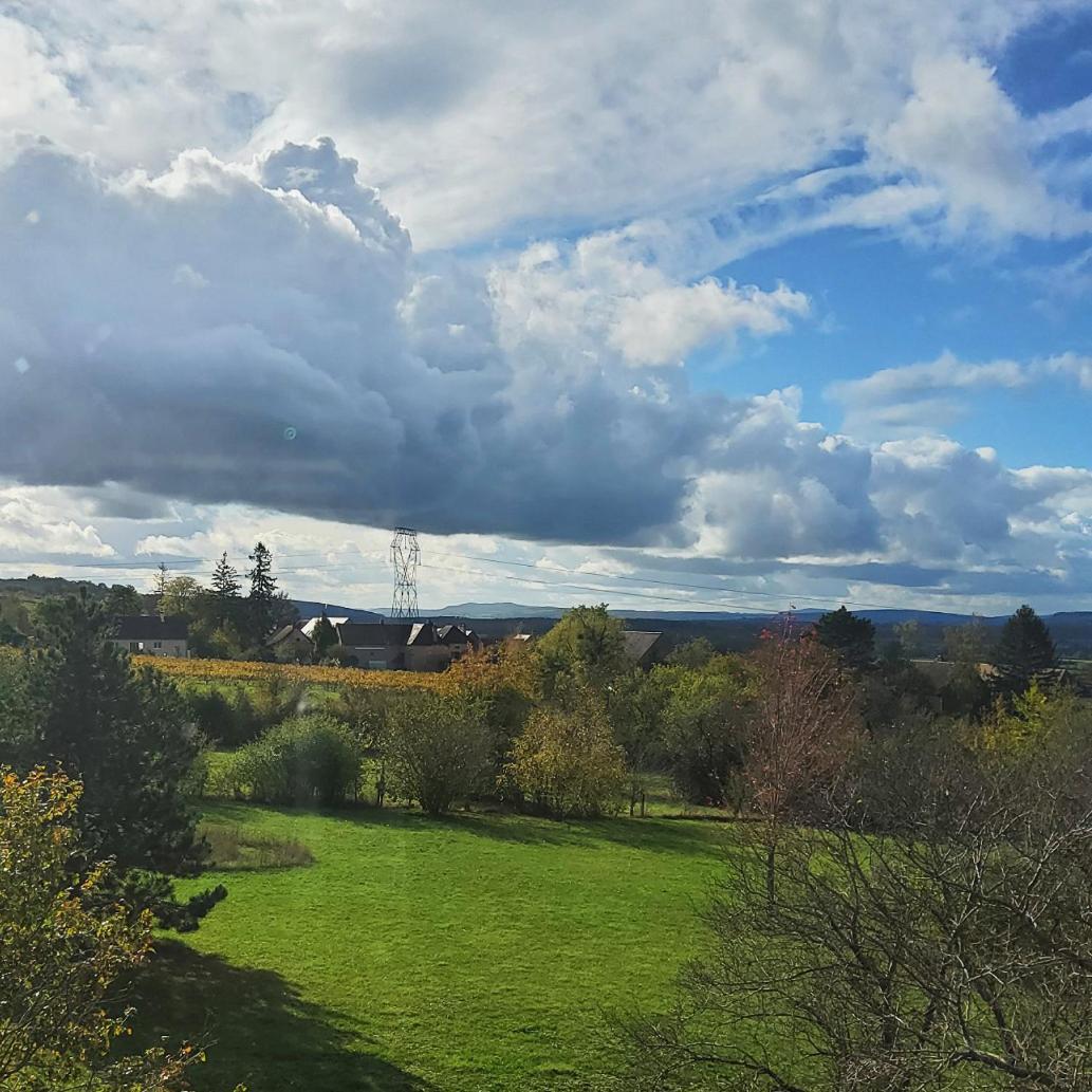 Bed and Breakfast La Parenthese A Etrigny Exterior foto