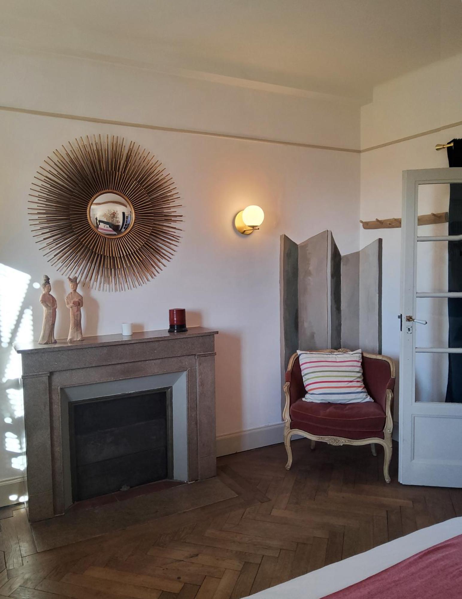Bed and Breakfast La Parenthese A Etrigny Exterior foto